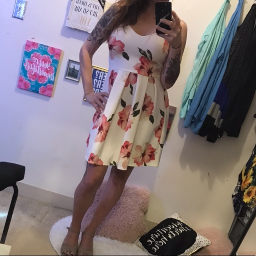 Pretty flower print dress